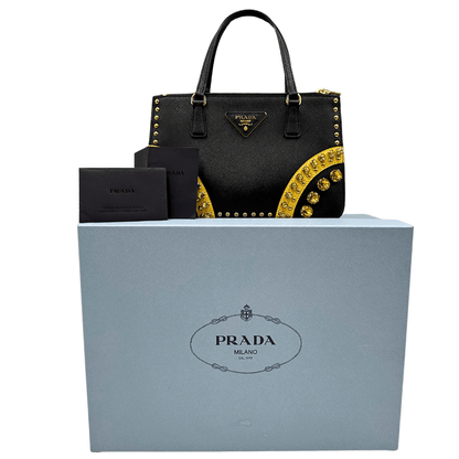 Prada bag Pyramid