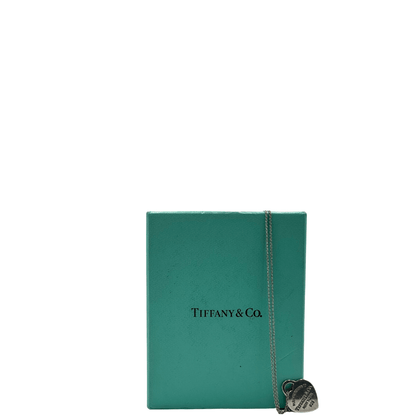 Collana Tiffany&Co linea return to tiffany cuore interamente in argento. 