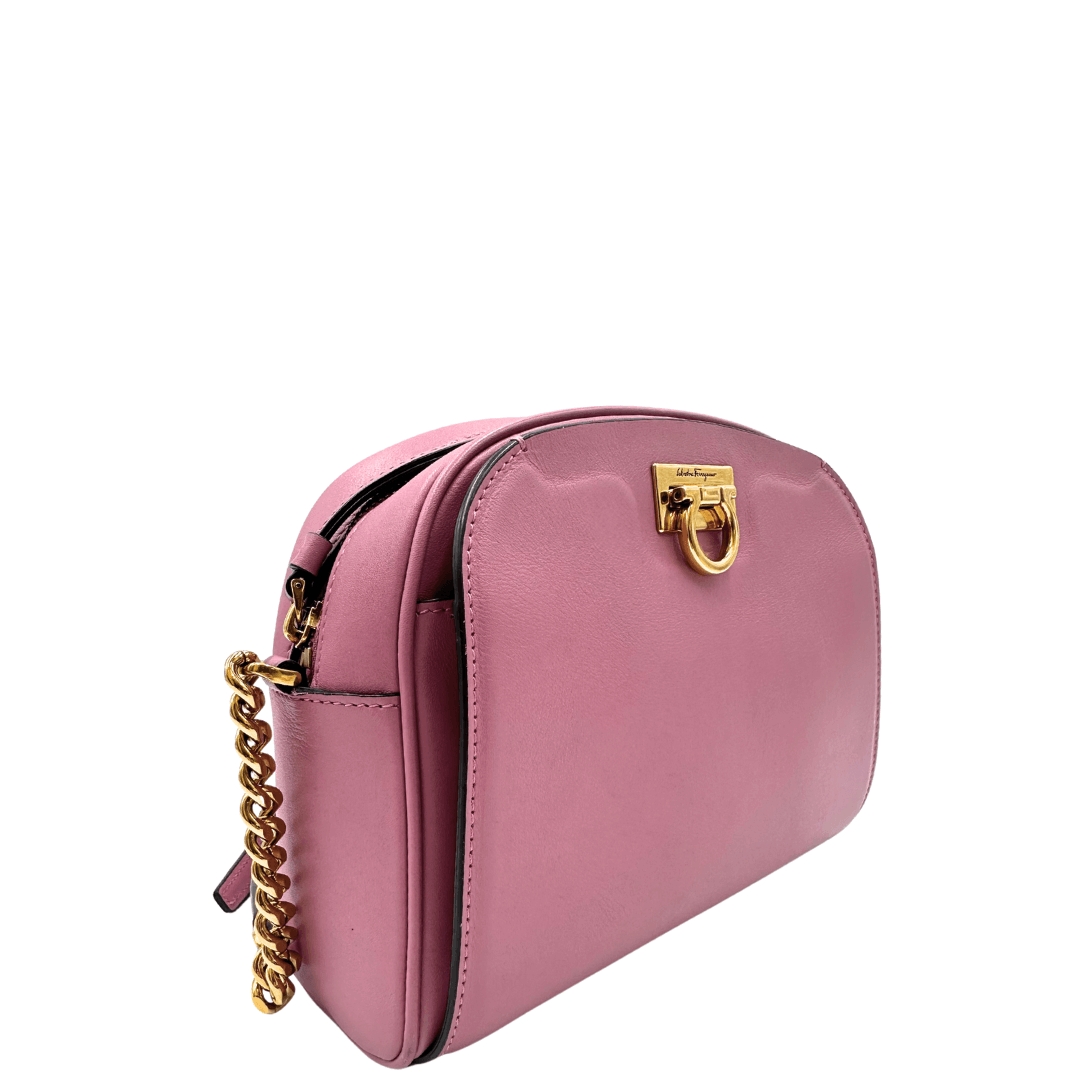 Borsa Salvatore Ferragamo in pelle rosa con tracolla. Borse di lusso usate