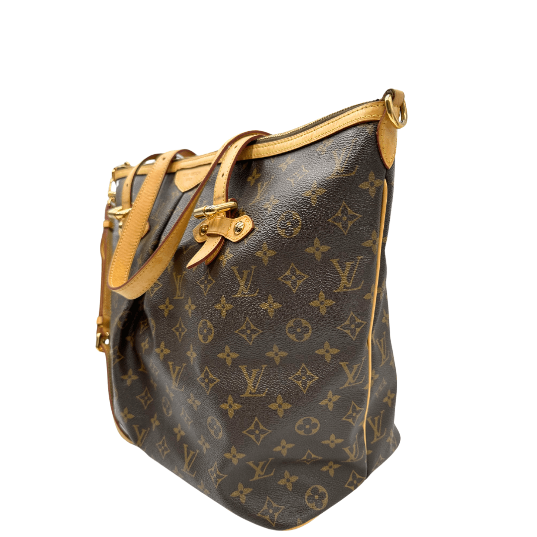 Louis Vuitton Palermo GM: spaziosa e versatile borsa in Monogram Canvas con dettagli in vacchetta naturale, ideale per un look elegante e funzionale.