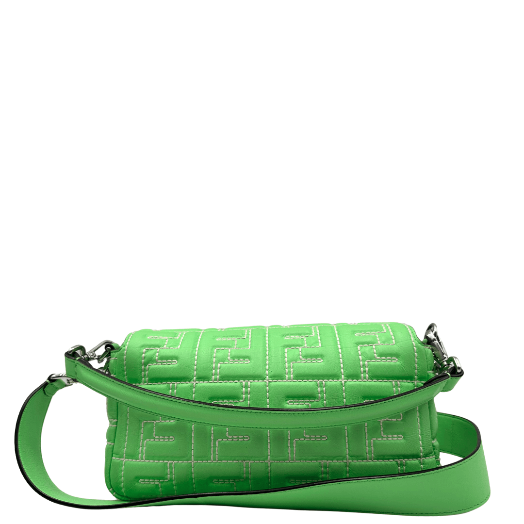 Baguette fendi usata hot sale