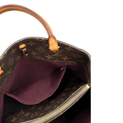 Montaigne Louis Vuitton