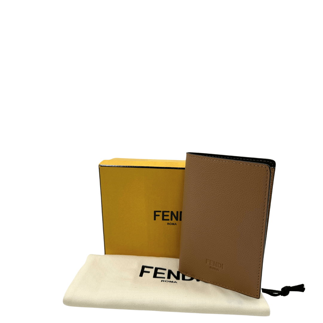 Portapassaporto Fendi