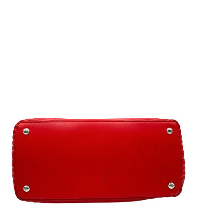 base Borsa Dot Com Fendi in pelle rossa con parti metalliche argentate con manico singolo e tracolla scorrevole in catena con spallaccio in pelle 