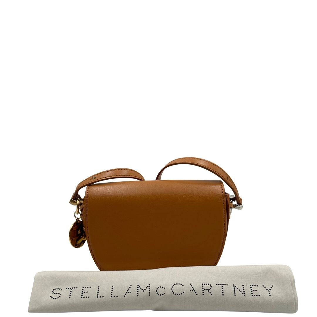 Borsa Stella McCartney in pelle color marrone bruciato con parti metalliche argentate e dorate. Completa di dustbag.