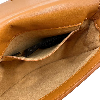 Borsa Stella McCartney in pelle color marrone bruciato con parti metalliche argentate e dorate. Completa di dustbag.