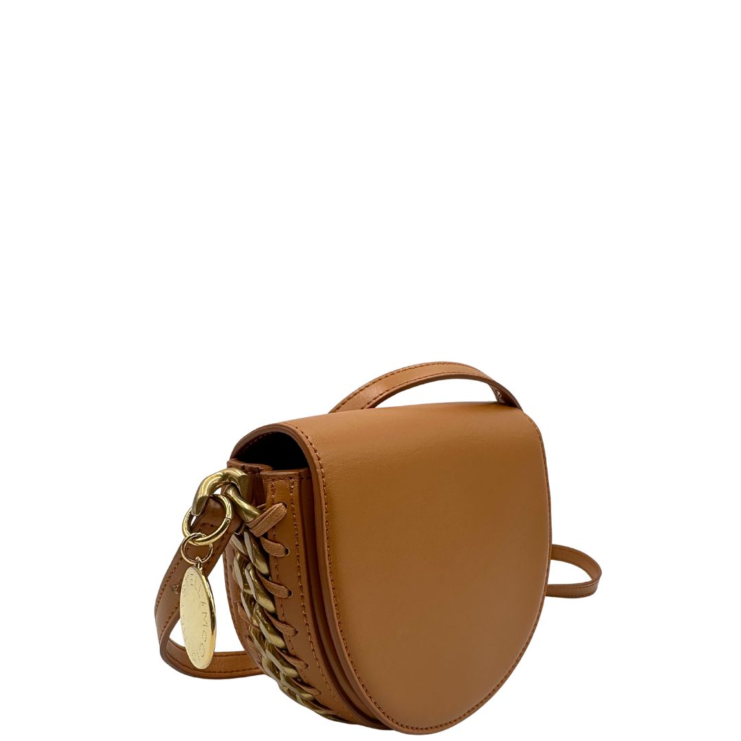 Borsa Stella McCartney in pelle color marrone bruciato con parti metalliche argentate e dorate. Completa di dustbag.