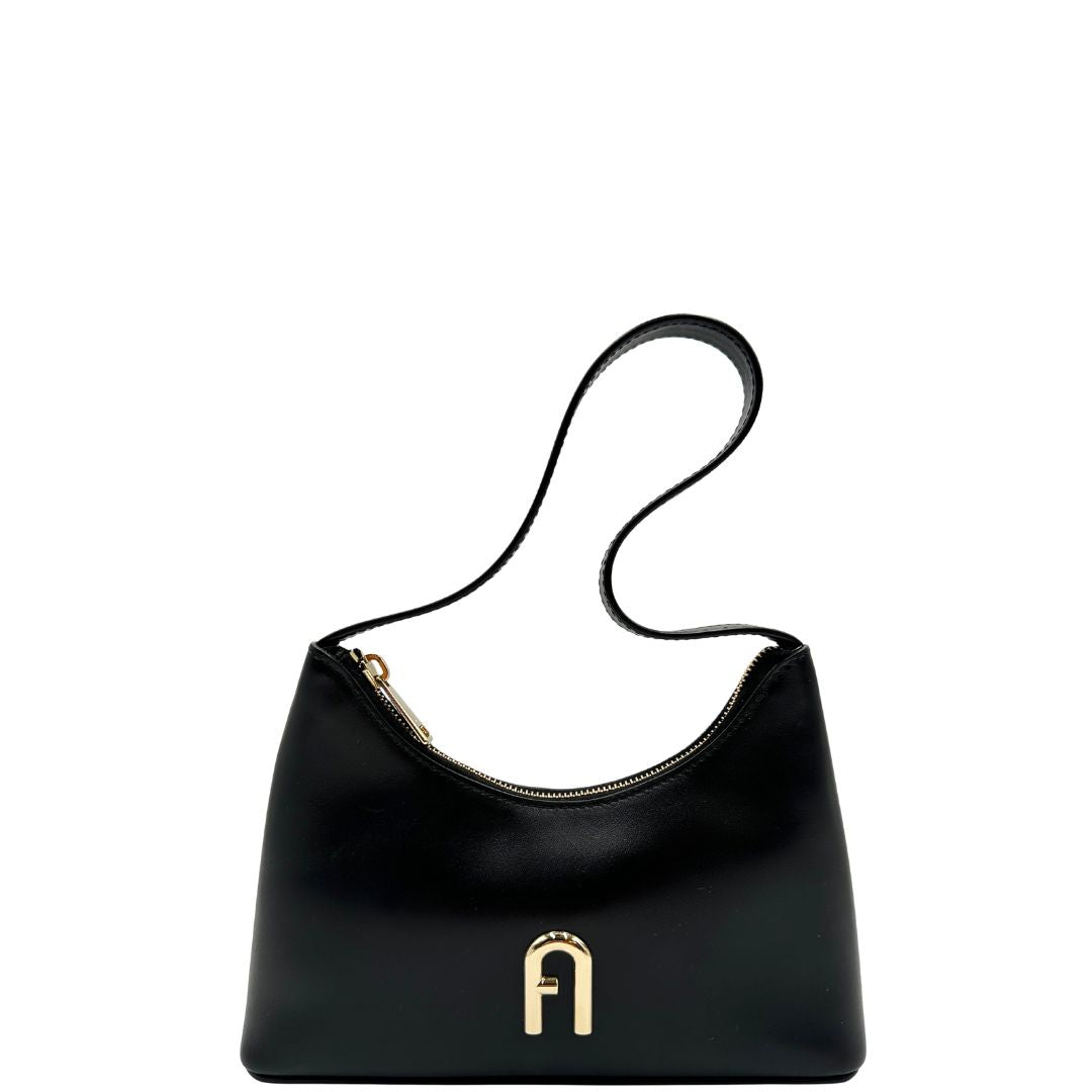 front Borsa Furla in pelle nera con parti metalliche dorate; munita di un manico singolo, indossabile a spalla. Completa di dustbag e cartellino 