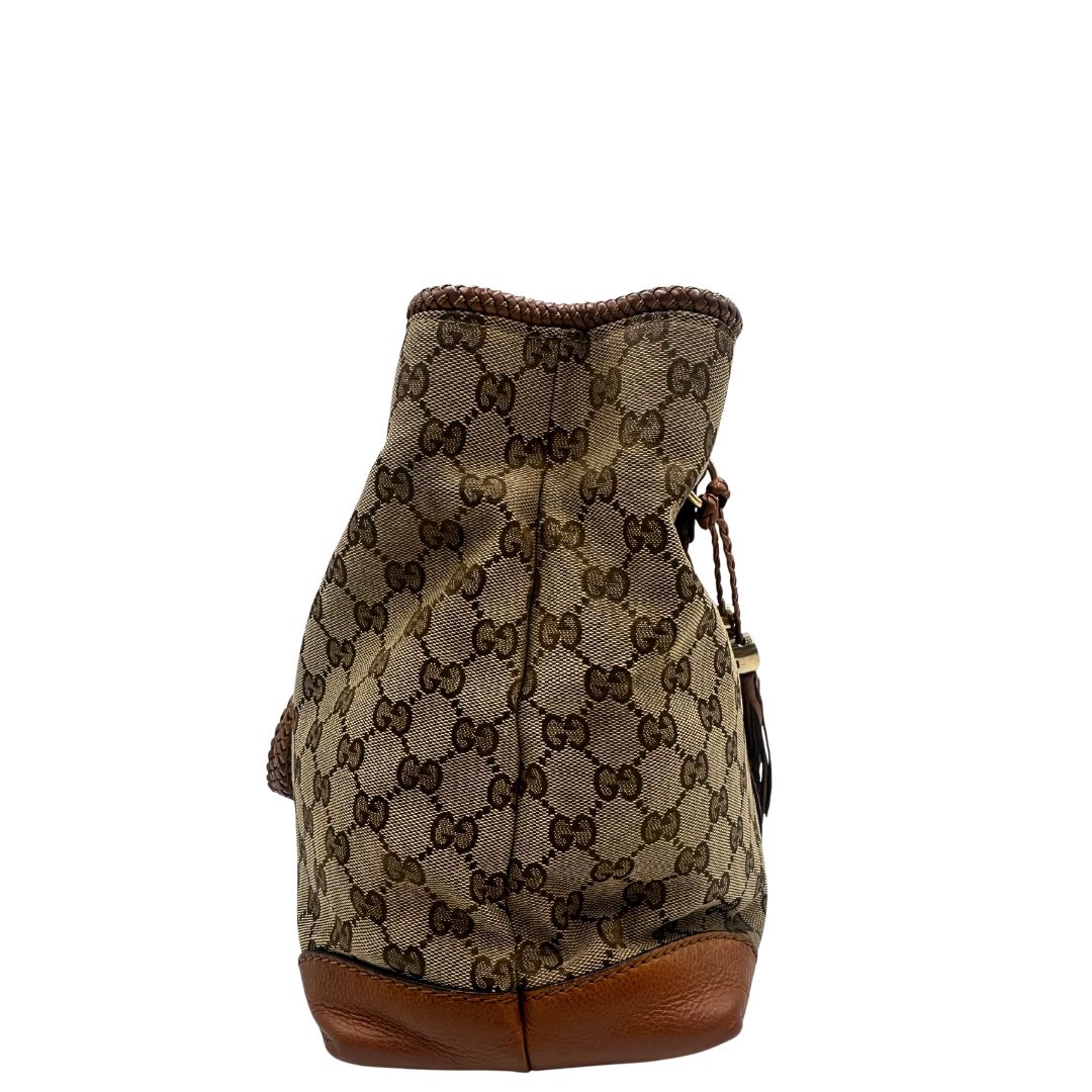 Borsa Gucci in tessuto GG monogram con finiture in pelle marroni e parti metalliche dorate; munita di doppi manici, da portare a spalla, di lusso, originale, ottime condizioni.