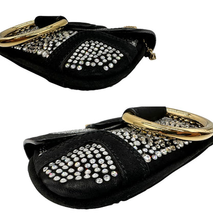 angoli Borsa D&G in pelle scamosciata nera con parti metalliche dorate e impreziosita da strass; munita di un manico singolo in catena. Completa di corredo, di lusso, originale, usata.  