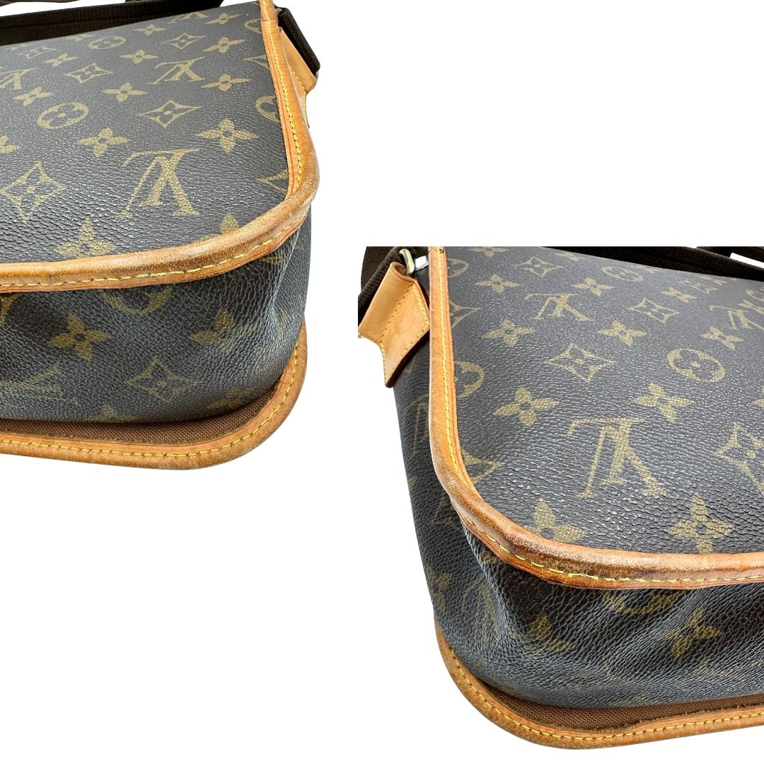 angoli Borsa Messenger Bosphore Louis Vuitton in canvas marrone monogram con finiture in vacchetta naturale, tracolla in tessuto regolabile e parti metalliche dorate, di lusso, originale, usata. 