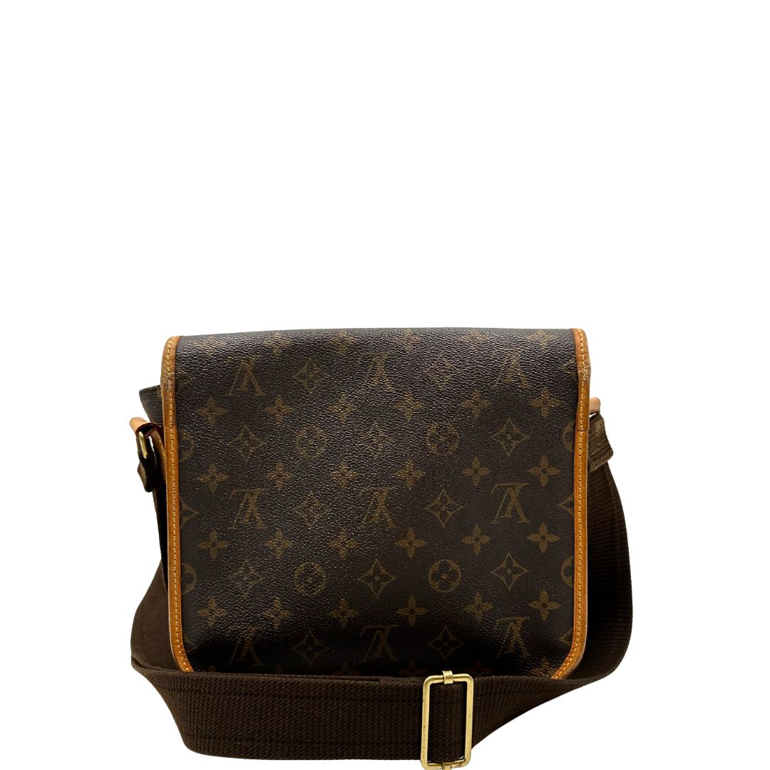 retro Borsa Messenger Bosphore Louis Vuitton in canvas marrone monogram con finiture in vacchetta naturale, tracolla in tessuto regolabile e parti metalliche dorate, di lusso, originale, usata. 