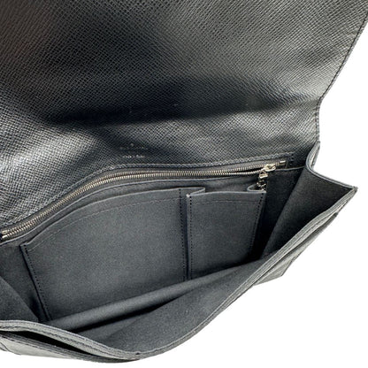 Pochette Taiga Beraia Louis Vuitton