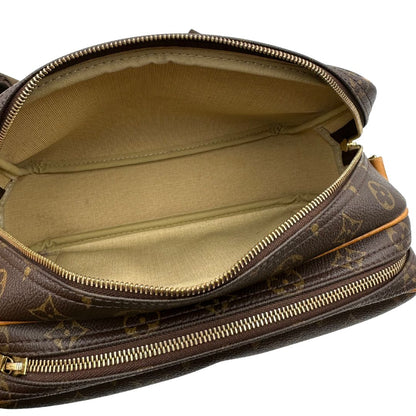 Reporter PM Louis Vuitton