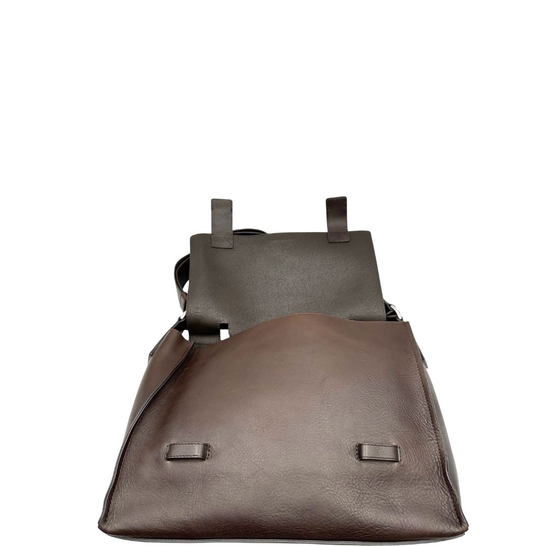 interno Borsa Orciani in pelle marrone con parti metalliche argentate; munita di un manico singolo e una tracolla regolabile. Completa di dustbag, di lusso, originale, ottime condizioni.