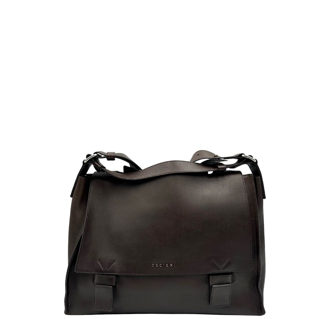 front Borsa Orciani in pelle marrone con parti metalliche argentate; munita di un manico singolo e una tracolla regolabile. Completa di dustbag, di lusso, originale, ottime condizioni. 