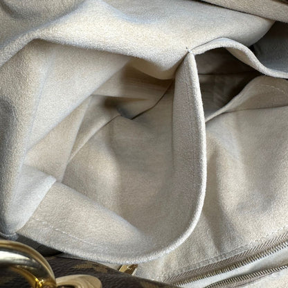 Artsy GM Louis Vuitton