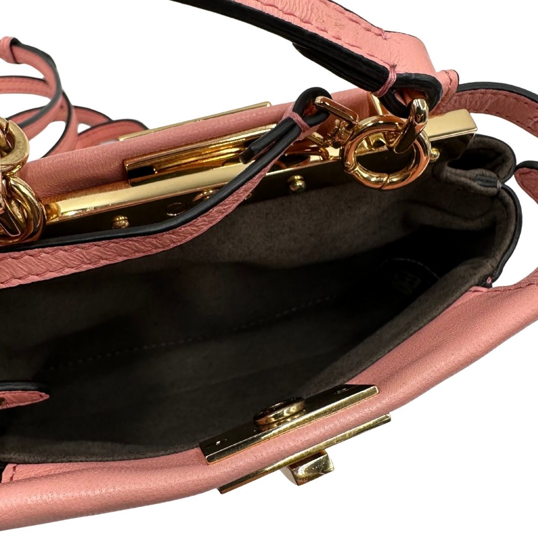 Borsa Fendi micro Peekaboo