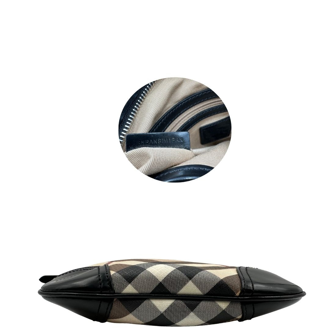 base Borsa Burberry in canvas trama tartan con finiture in pelle nera verniciata e parti metalliche argentate; munita di una tracolla regolabile, di lusso, originale, ottime condizioni. 