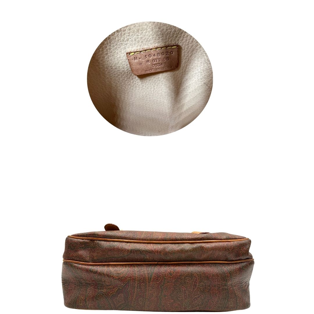 base Borsa Etro in canvas trama Paisley con finiture in pelle color cammello e parti metalliche dorate; munita di una tracolla in tessuto regolabile, di lusso, originale, ottime condizioni. 