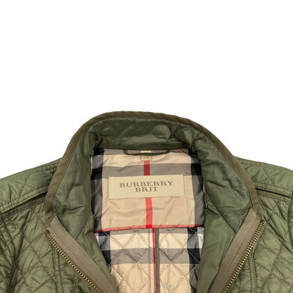 Giacca Burberry trapuntata verde oliva con interno trama tartan in 100% poliammide, di lusso, originale, ottime condizioni, usata.