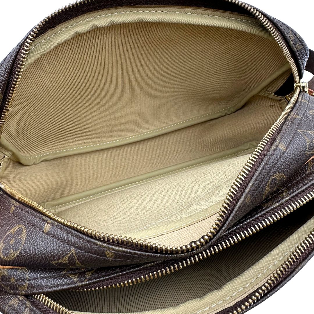 Reporter PM Louis Vuitton