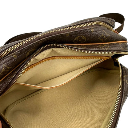 Reporter PM Louis Vuitton