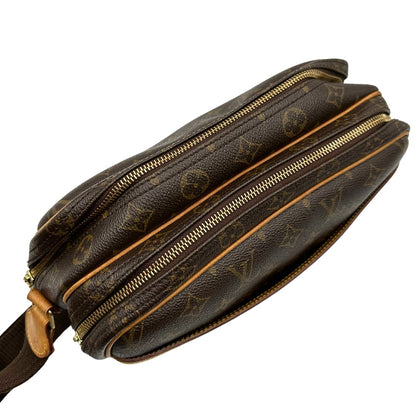 Reporter PM Louis Vuitton