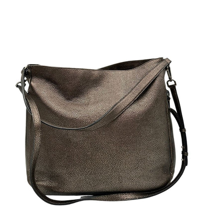 Borsa Hogan in pelle color bronzo e parti metalliche argento anticato; munita di un manico singolo e una tracolla amovibile e regolabile. Completa di dustbag, di lusso, originale.