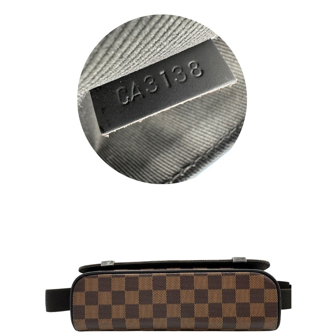 base e codice Borsa Louis Vuitton in canvas Damier Ébène marrone con parti metalliche dorate e finiture in pelle testa di moro; munita di una tracolla in tessuto regolabile. Completa di scatola, di lusso, originale, usata. 