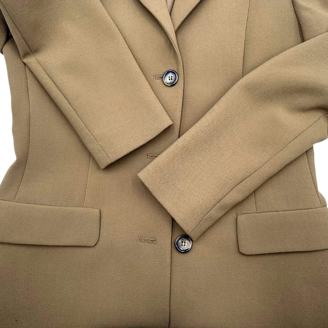 Cappotto MAX&Co. in 54% poliestere, 44% lana vergine e 2% elastan color cammello, di lusso, originale, ottime condizioni.