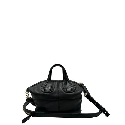retro Borsa Nightingale Givenchy in pelle nera con parti metalliche dorate; munita di doppi manici e una tracolla amovibile e regolabile. Completa di dustbag, di lusso, originale, ottime condizioni. 