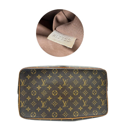 Base e codice di una Borsa Palermo GM Louis Vuitton in canvas marrone monogram con finiture in vacchetta naturale e parti metalliche dorate. Originale, usato, di lusso, in ottime condizioni.