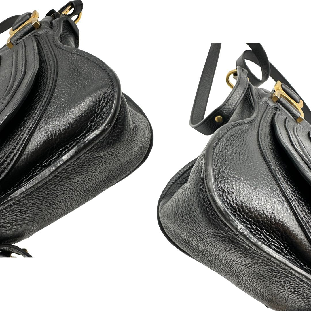 angoli  Borsa Chloè in pelle nera con parti metalliche dorate; munita di doppi manici stondati e una tracolla, di lusso, originale, usata. 