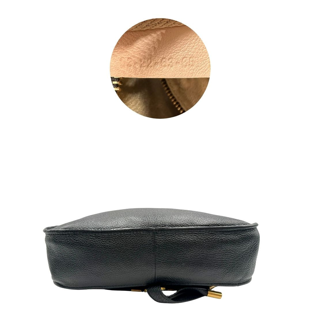 base  Borsa Chloè in pelle nera con parti metalliche dorate; munita di doppi manici stondati e una tracolla, di lusso, originale, usata. 