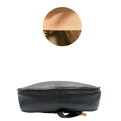 base  Borsa Chloè in pelle nera con parti metalliche dorate; munita di doppi manici stondati e una tracolla, di lusso, originale, usata. 