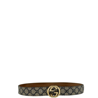 Cintura Gucci in canvas beige con monogram GG blu e parti metalliche dorate. Full set, di lusso, originale, ottime condizioni.