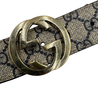 Cintura Gucci in canvas beige con monogram GG blu e parti metalliche dorate. Full set, di lusso, originale, ottime condizioni.