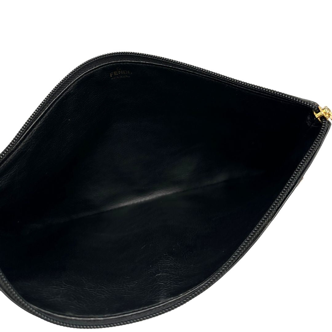 interno Borsa Fendi in canvas nero trama Pequin con finiture marroni e parti metalliche dorate, di lusso, ottime condizioni, usata. 