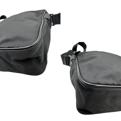 Angoli di una Borsa Prada in nylon nero con finiture in pelle tono su tono e parti metalliche argentate; munita di una tracolla in tessuto regolabile. Originale, usata, di lusso, in ottime condizioni