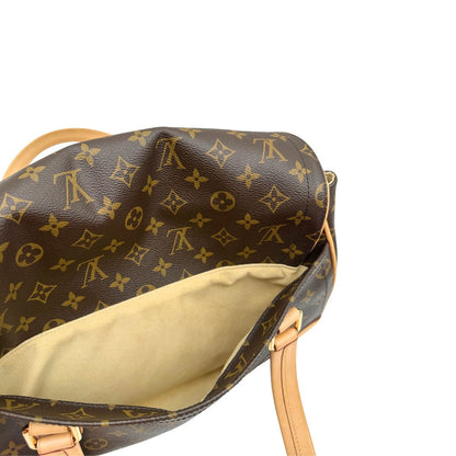 Retro di una Borsa Beverly LV in canvas marrone monogram, finiture in vacchetta naturale e metalleria dorata. Indossabile a spalla oppure a mano. Originale, usata, di lusso, in ottime condizioni.