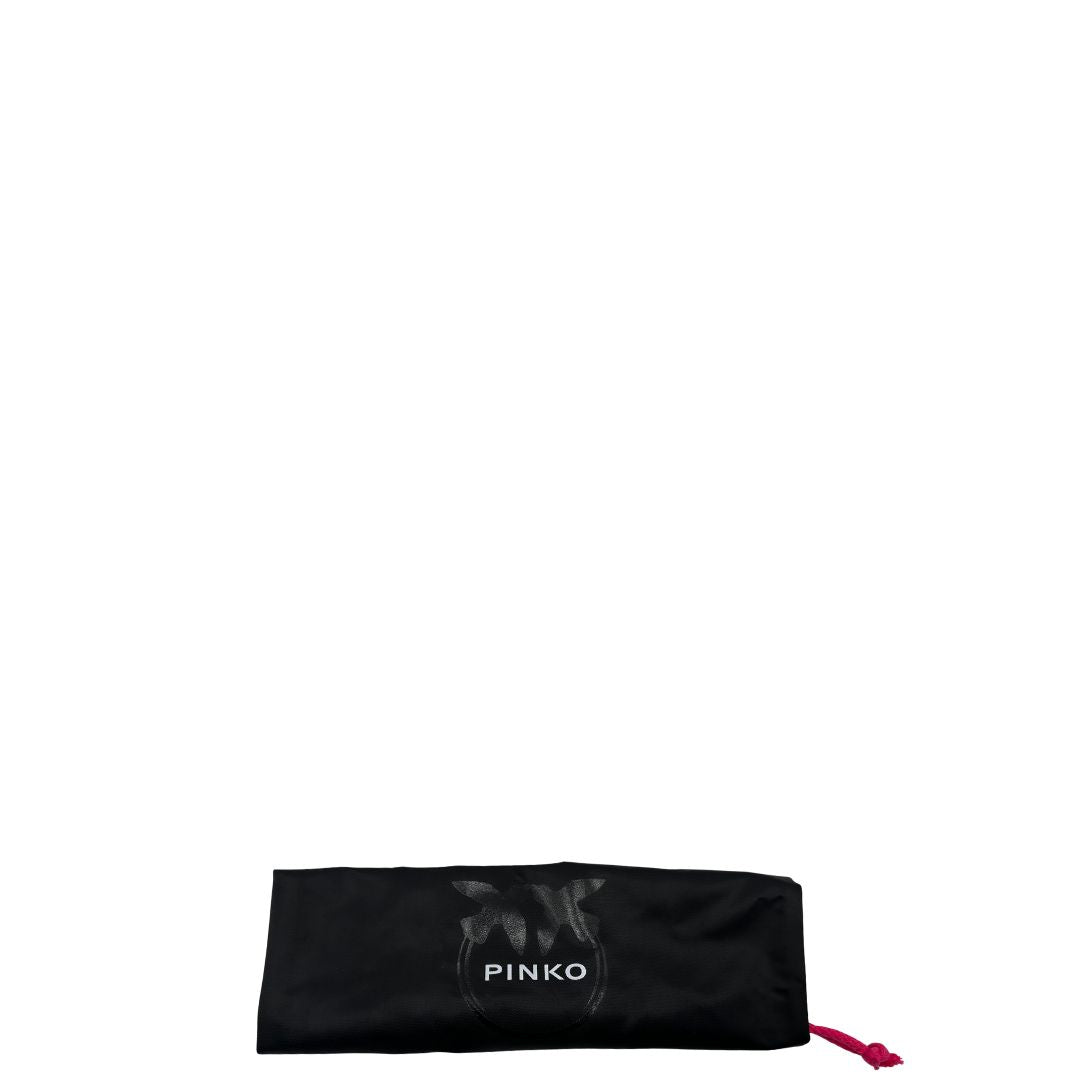 dustbag Borsa Pinko in pelle matelassè blu petrolio con parti metalliche dorate; munita di una tracolla in catena. Completa di dustbag, di lusso, originale, ottime condizioni, usata.