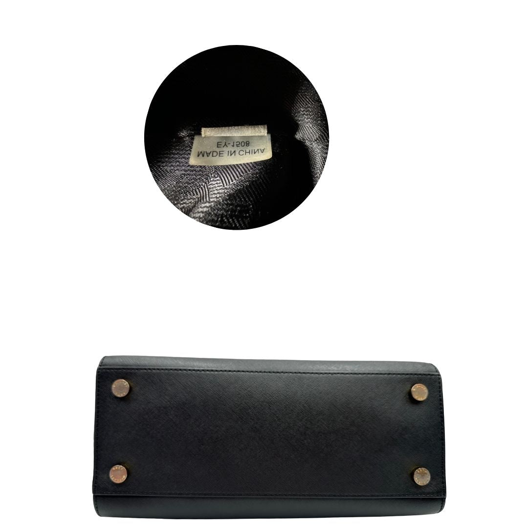 base Borsa Michael Kors in pelle saffiano nera con parti metalliche dorate; munita di doppi manici stondati e una tracolla amovibile e regolabile, di lusso, originale, ottime condizioni. 