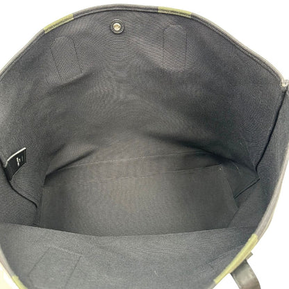 interno Borsa Saint Laurent in tessuto nero con bande verdi e finiture in pelle; munita di doppi manici e un accessorio portachiavi. Completa di dustbag, di lusso, originale, ottime condizioni. 