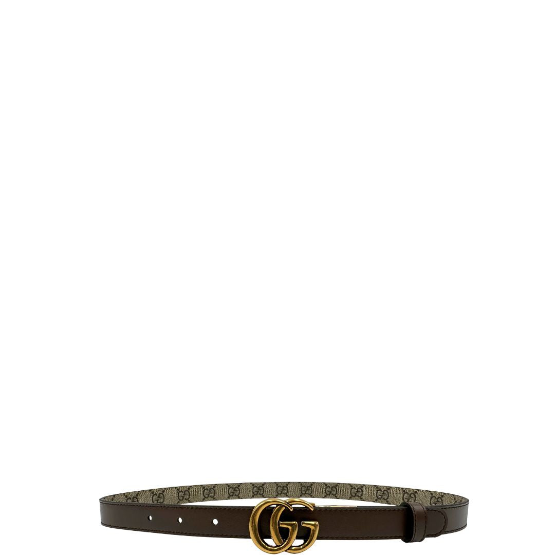  Cintura Gucci reversibile in canvas beige GG e marrone con parti metalliche dorate, di lusso, ottime condizioni, usata.