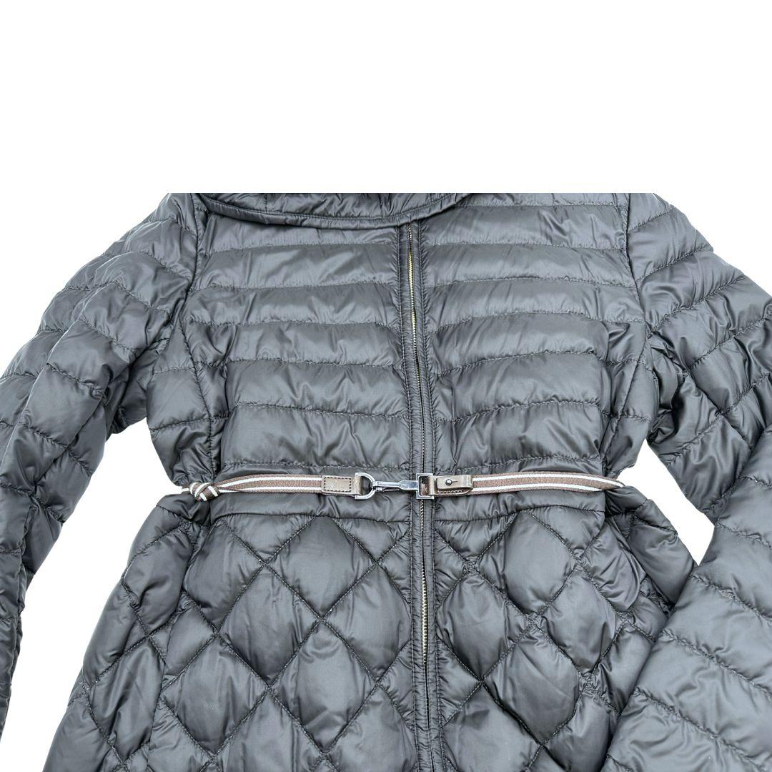 Piumino Max Mara trapuntato nero in 100% poliammide, munito di doppie cinture elastiche, di lusso, originale, usato.