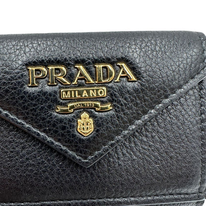 prada logo 