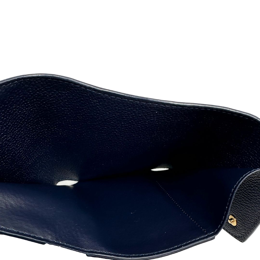 interno Portafoglio Louis Vuitton in pelle blu monogram Empreinte con parti metalliche dorate. Completo di scatola, di lusso, originale, ottime condizioni. 