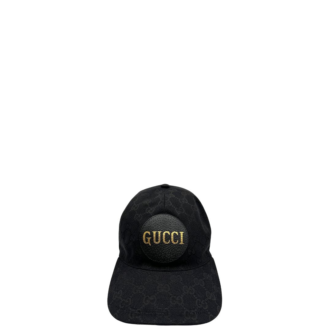 front Cappello Gucci in tessuto GG nero con logo frontale dorato. Munito di dustbag e cartellino, di lusso, originale, ottime condizioni. 