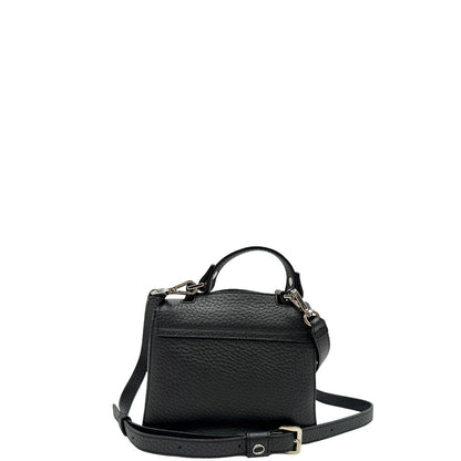 retro Borsa Orciani in pelle martellata nera con parti metalliche argentate; munita di un manico singolo e una tracolla amovibile e regolabile. Completa di dustbag, di lusso, usata, originale. 